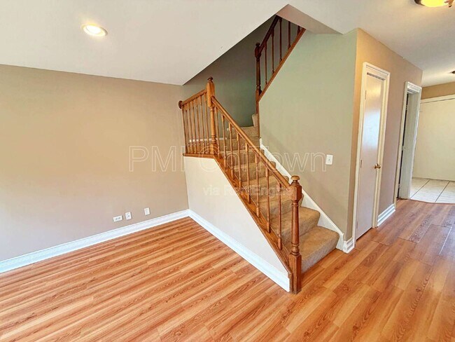 Building Photo - 262 Greensboro Ct