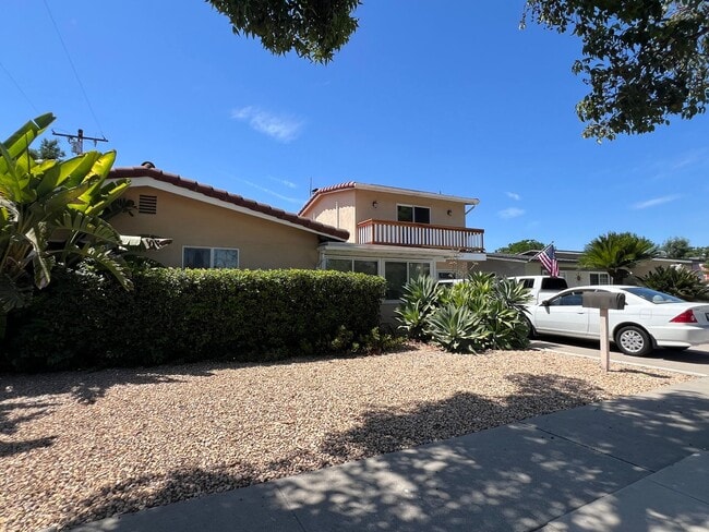 Building Photo - 1014 Mirasol St