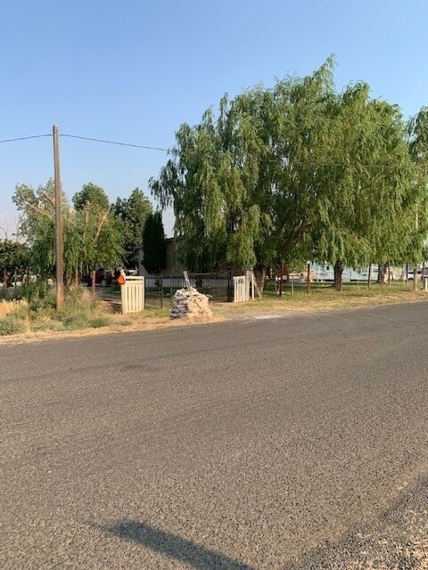 Building Photo - 2963 Rd S SW