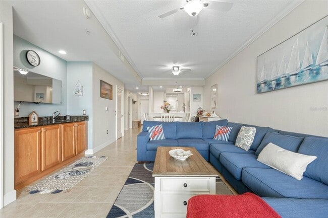 Building Photo - 102 Yacht Harbor Dr