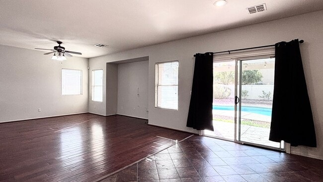 Building Photo - 2-story home with a Beautiful Sparkling Pool! Great floor plan!