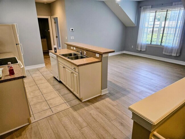 Building Photo - 1421 Stickley Ave