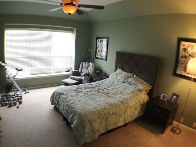 Building Photo - 15833 Mirasol Dr