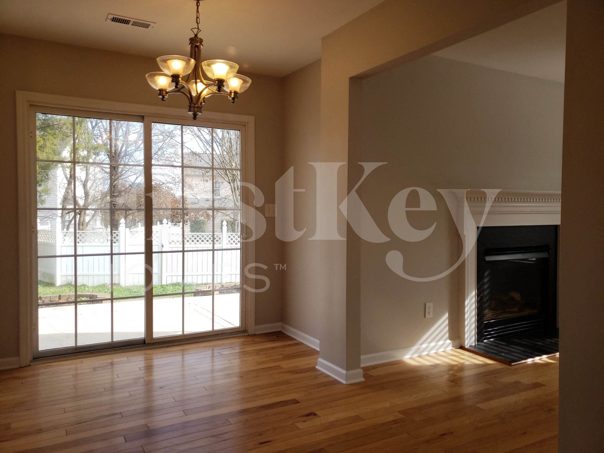 Building Photo - 6632 Courtland St