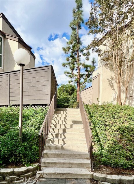Building Photo - 1350 Cabrillo Park Dr