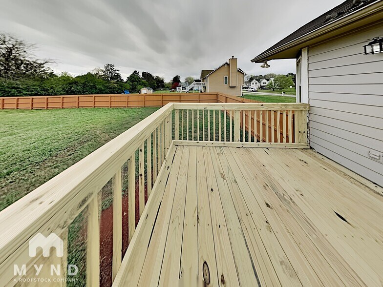 Building Photo - 230 Woodbridge Dr