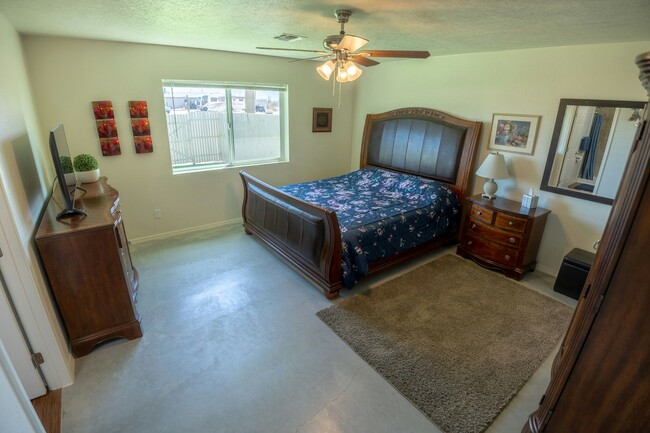 Building Photo - 26994 E Lucia Dr