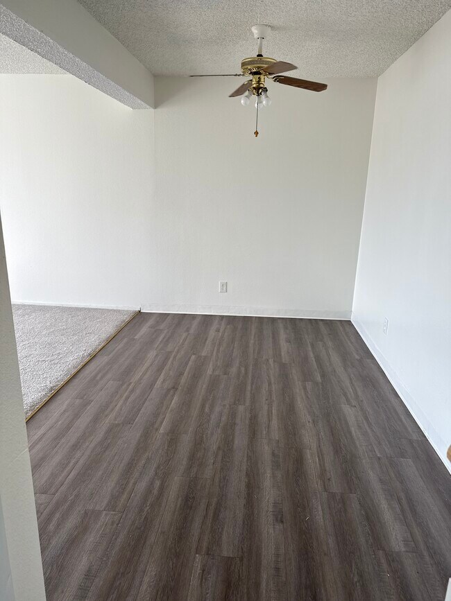 Building Photo - 14106 Cerise Ave