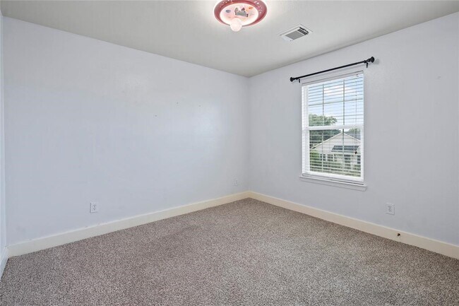 Building Photo - 20729 Patriot Park Ln