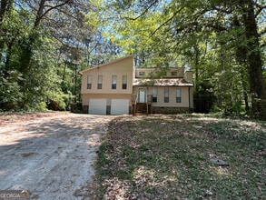 Building Photo - 5955 Sutton Pl