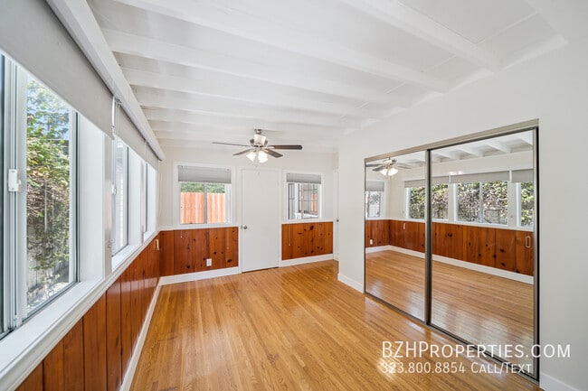Building Photo - 503 Burchett St