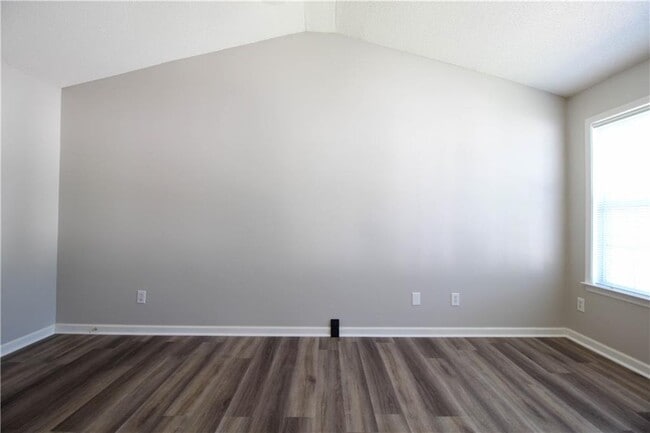 Building Photo - 2401 Oxwell Way