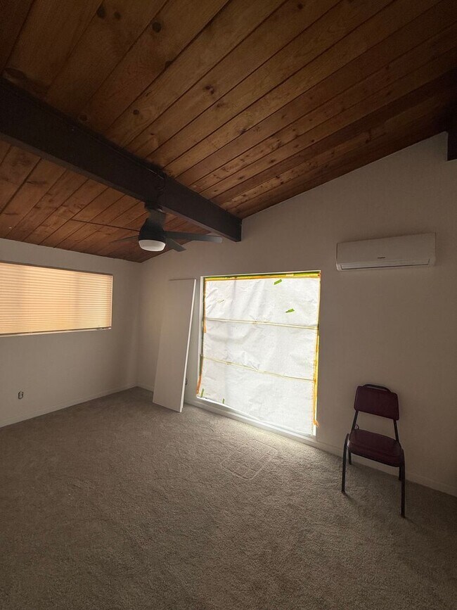 Building Photo - Nice 3 bedroom 1 Bath Home in beautiful Santee