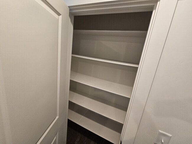 Building Photo - 112 E 730 N