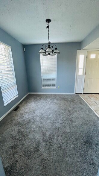 Building Photo - 10875 Ponds Ln