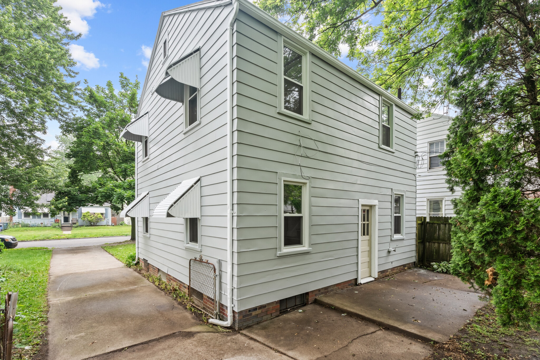 Building Photo - 757 Durango Dr