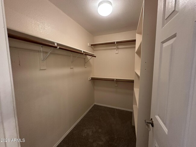 Building Photo - 14462 N Sherwood Dr