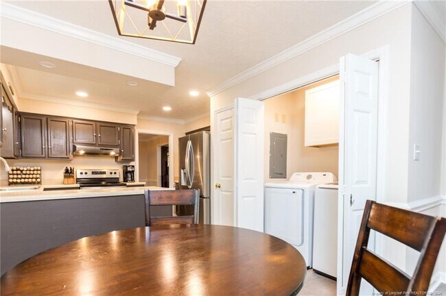 Building Photo - 3356 Quarry Dr