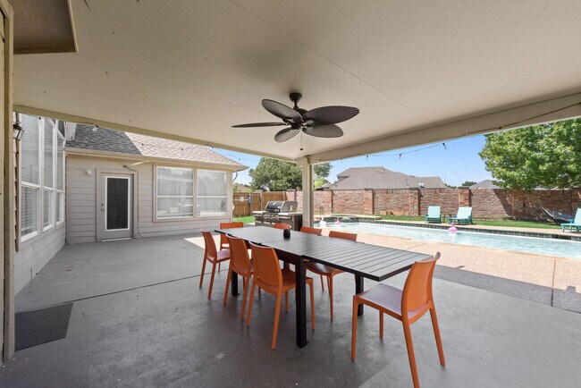 Building Photo - 5795 Brighton Ct