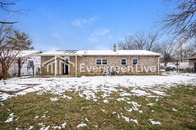 Building Photo - 8724 Montery Rd