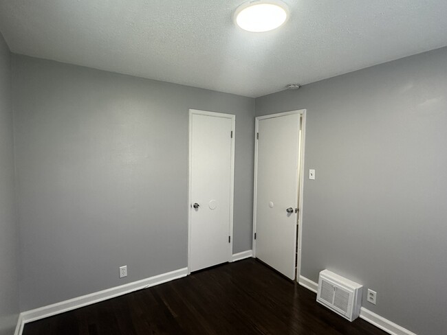 Building Photo - 10110 Tappan Dr