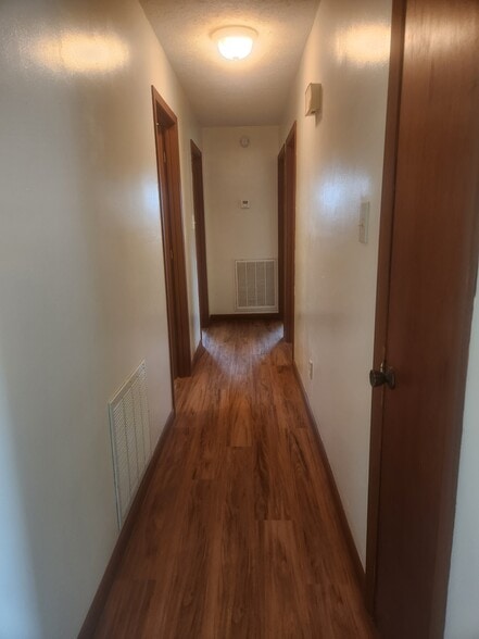 Hall - 1605 Woodrow Dr