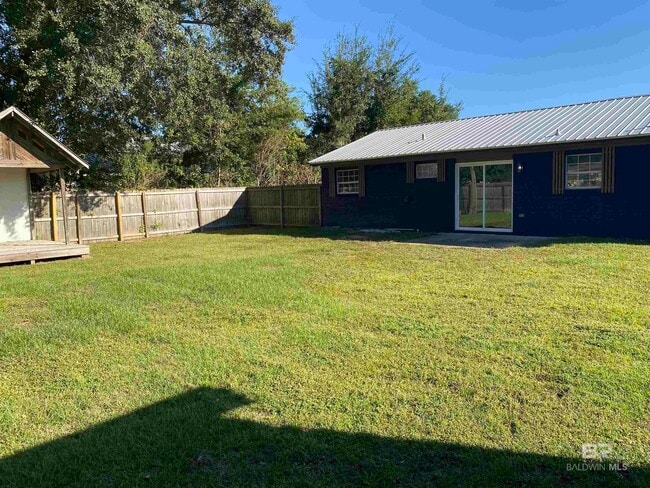 Building Photo - 20095 Dotson St