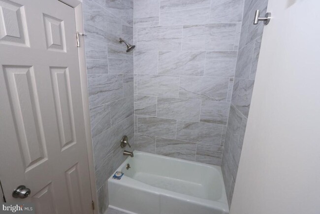 Building Photo - 314 Huntingdon Pike