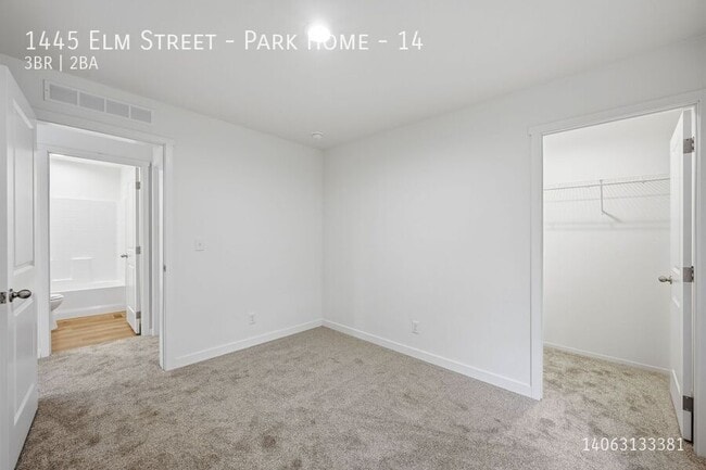 Building Photo - 1445 Elm St