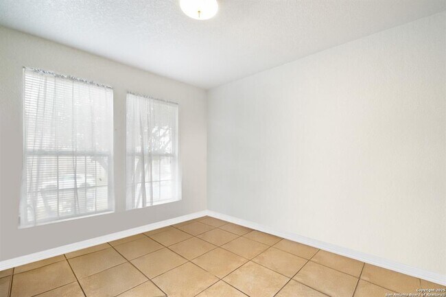 Building Photo - 11030 Vollmer Ln