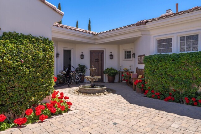 Building Photo - 79365 Mandarina