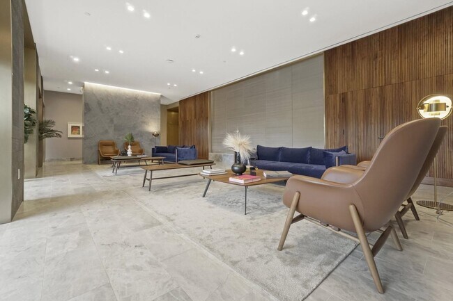 Building Photo - 2 Shore Ln