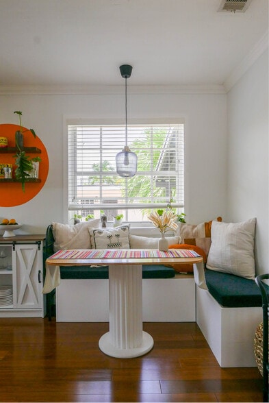 Dining area - 2945 SW 25th St