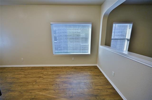 Building Photo - 916 Iona Dr