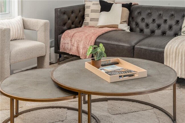 Building Photo - 200 Lowry St NE