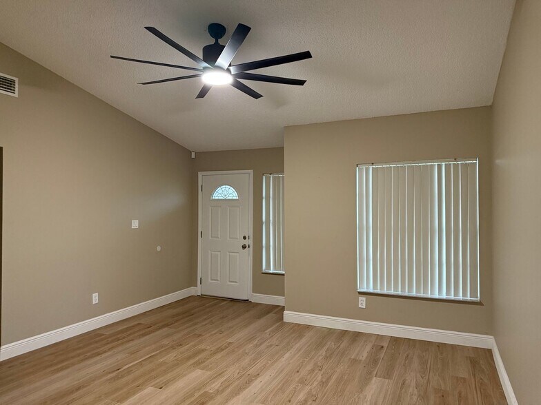 Building Photo - 1510 Massa St