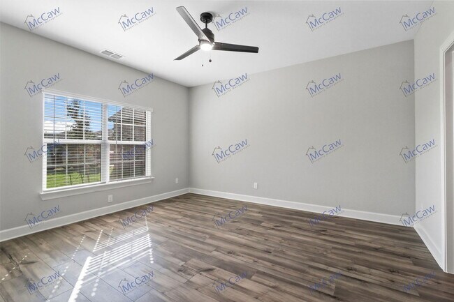 Building Photo - 1036 Calhoun Dr
