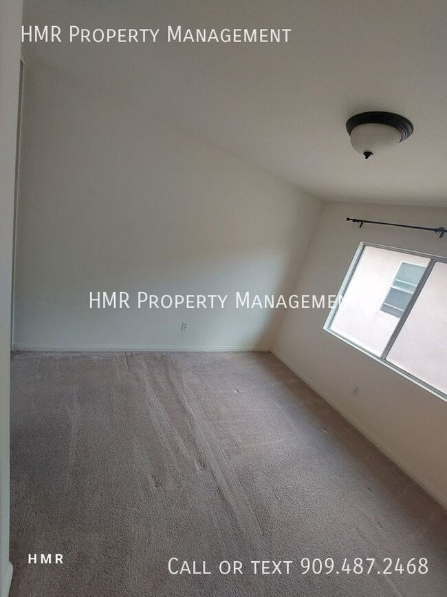 Building Photo - Tranquil Oasis: 4 Bedroom 3 Bath Two-Story