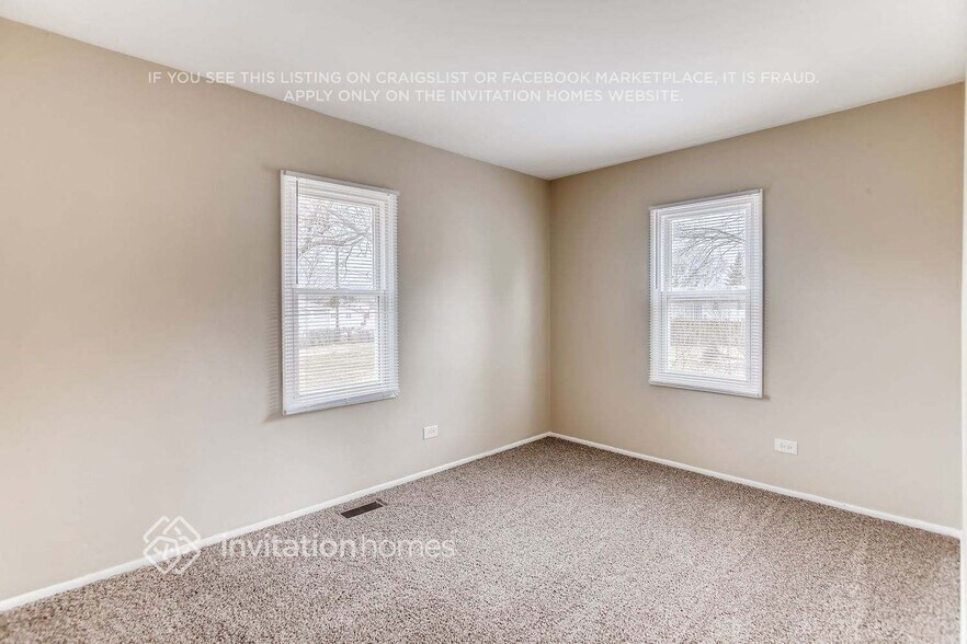 Building Photo - 1381 Alberta Ct