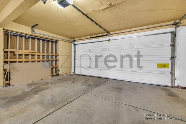 Building Photo - 3030 Hayden Rd