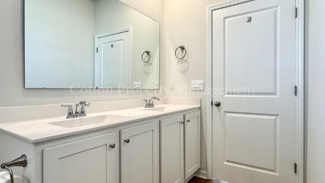 Building Photo - 441 Tributary Cir