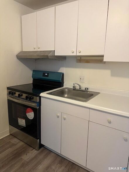 Building Photo - 832 Atlantic St