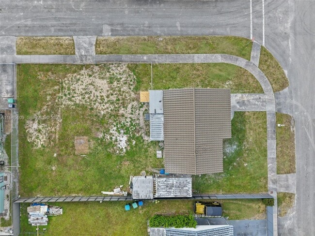 Building Photo - 3030 NW 99th St