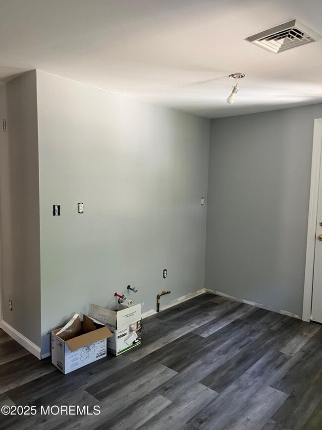 Building Photo - 1971 Church Rd