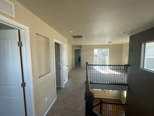 Building Photo - MOVE-IN SPECIAL!! Gorgeous Wolf Ranch Home!!!