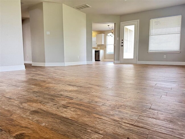 Building Photo - 1501 Van Horn Dr