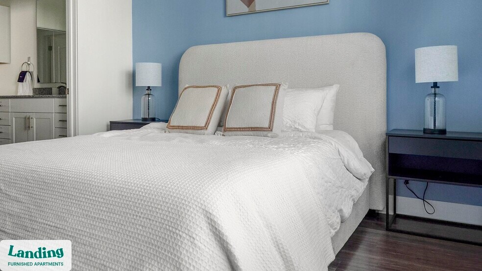 Building Photo - 901 Kelly Green Ln