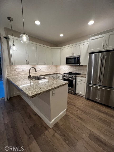 Building Photo - 12 Campamento