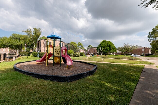 Building Photo - 8486 Ariel St