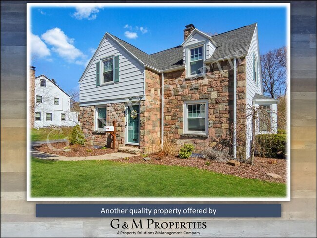 Building Photo - Rare 3-Bedroom Home Rental - just 1-Mile from Strong / Highland Hospitals!